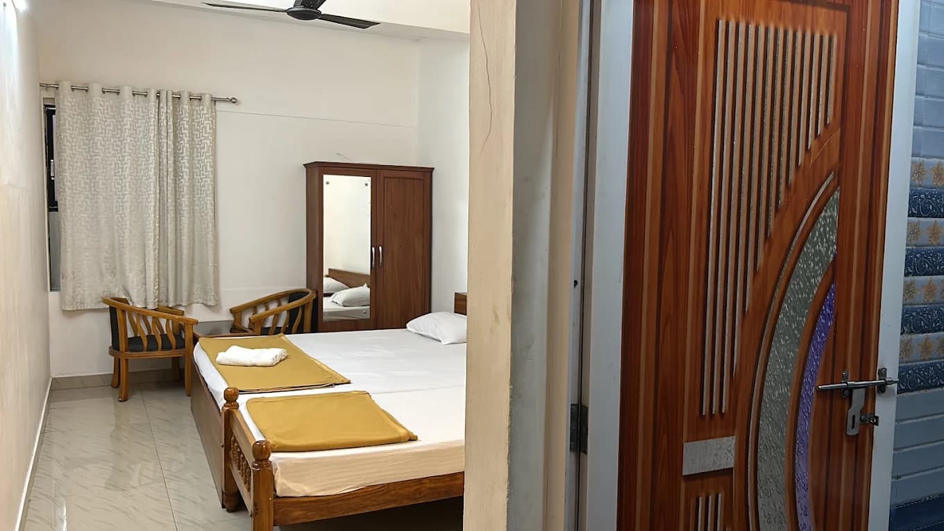 Manjira Lodge - Photo 4